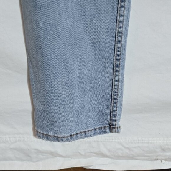 Levi's Men's Straight Jeans 31W 32L in Light Blue - Picture 7 of 8